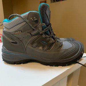 Keen Logan Mid WP Boots - Size 9 -  Magnet - Capri Breeze